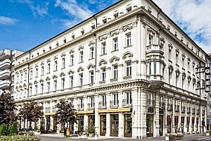 Györ: hotel z luxusní sítě Danubius s polopenzí a termálními lázněmi