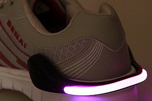 Přídavné LED světlo na boty - 6 barev a poštovné ZDARMA!
