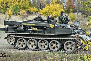 Řízení tréninkového typu tanku nebo tanku VT-55