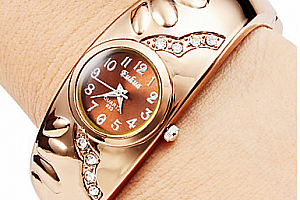 Luxusní náramkové hodinky a poštovné ZDARMA!