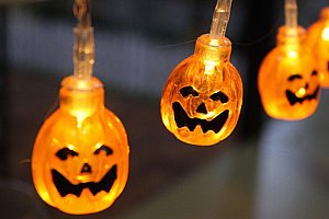 Halloweenská světýlka v originálních variantách a poštovné ZDARMA!
