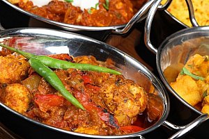 50% sleva na veškerá jídla v Indické restauraci MAYUR