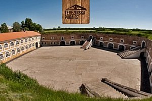 Prohlídka Terezína pro 1 osobu vč. průvodce, oběda a vstupů
