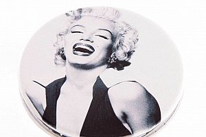Kapesní kulaté zrcátko Marilyn Monroe Laughing kovové hnědé