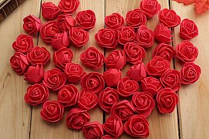 50 kusů dekoračních pěnových růží - 10 barev a poštovné ZDARMA!