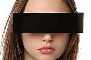 Brýle imitující cenzuru obličeje