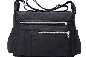 Ležérní dámská kabelka v černé barvě a poštovné ZDARMA s dodáním do 2 dnů!