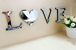 3D zrcadlová dekorace s nápisem LOVE a HOME a poštovné ZDARMA!