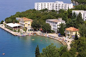 8–10denní Chorvatsko, Krk | Hotel Adriatic – Omišalj 50 m od pláže | Polopenze nebo plná penze