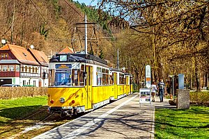 Celodenní zájezd pro 1 za svezením se vyhlídkovou tramvají v německém Saském Švýcarsku