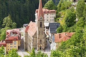 Rakousko, Bad Gastein: 4-8 dní pro 1 osobu s polopenzí