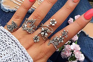 Sada květinových vintage prstenů - 4 kusy a poštovné ZDARMA!