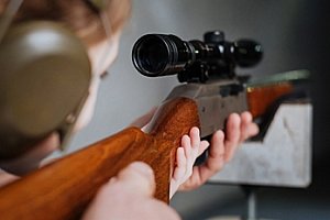 Akční střelecké balíčky s 3 až 14 různými zbraněmi u Plzně