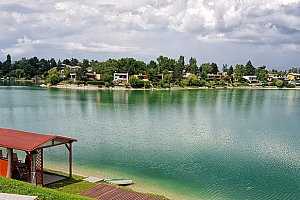 Léto s neomezeným koupáním na slovenských Slunečních jezerech