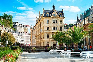 Slavné Karlovy Vary relaxačně ve 4* hotelu s neomezeným wellness, polopenzí a balíčky zajímavých procedur