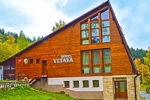 Krkonoše: Horský hotel Vltava s polopenzí a vířivkou + 2 děti do 15 let zdarma