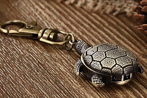 Kapesní hodinky na klíče ve tvaru želvy a poštovné ZDARMA!