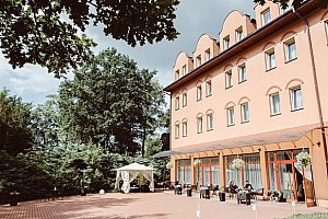 Hotel Garden Park v Polsku 10 min. od solného dolu Wieliczka