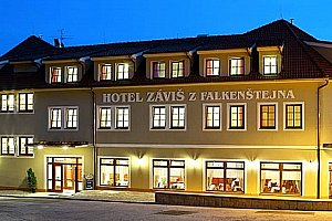 Luxusní pobyt pro dva ve 4* hotelu Záviš z Falkenštejna pár kroků od zámku Hluboká, snídaně, večeře.