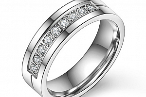 Dámský prsten s malými zirkony z chirurgické oceli SR000029 Velikost: 6