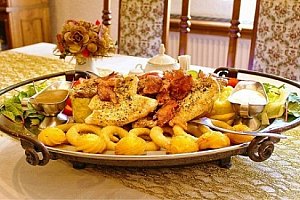 Rudolfovo plato plné dobrot pro 2 opravdové jedlíky v Golemově restaurantu v Březiněvsi