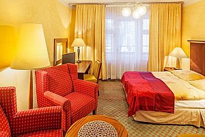 Hotel Grand*** u Máchova jezera s wellness a polopenzí