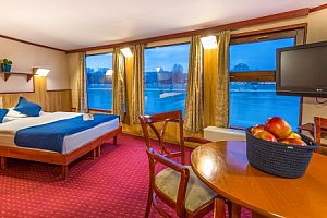 Budapešť originálně na lodi ve Fortuna Boat Hotelu *** s polopenzí a slevami