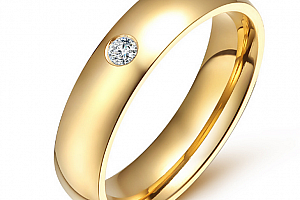 Dámský prsten z chirurgické oceli se zirkonem v imitaci diamantu- zlatý SR000022 Velikost: 6