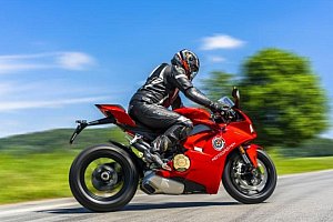 Jízda na motorce Ducati Panigale V4