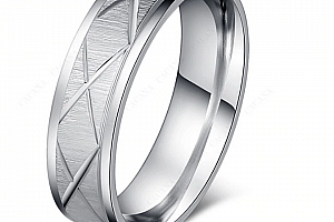 Masivní prsten z rýhováním z chirurgické oceli- stříbrný SR00080 Velikost: 7