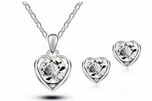 Srdíčkový set šperků se zirkony z rhodiované bižuterie- silver CS000078 Barva: Bílá