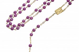 Růženec ze skleněných mačkaných perlí v barvě fialová Burgunda.