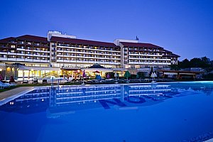 Hotel Pelion**** v lázních Tapolca u Balatonu s neomezeným wellness