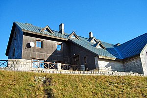 Krkonoše v horské chatě s polopenzí a hodinou sauny zdarma – i přes léto