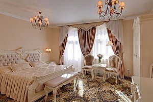 Jaro v Karlových Varech s pobytem v hotelu Saint Petersburg a polopenzí