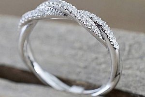 Dámský decentní prsten z rhodiované bižuterie se zirkony SR159 Velikost: 7