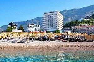 Pobyt v Černé Hoře se soukromou pláží s polopenzí v luxusním Hotelu Sato **** pro dvě osoby.