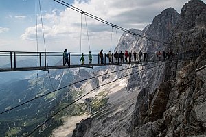 Adrenalinový jednodenní výlet do rakouského Dachsteinu