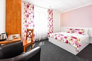 Východní Čechy v Hotelu Tatra *** s polopenzí, privátním wellness a procedurami