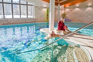 Beskydy u Pusteven: Sport Art Centrum Hotel **** s bazénem, koupelí a polopenzí