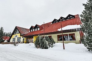 Vysoké Tatry: Hotel Rysy *** blízko skiareálu + polopenze, wellness a aquapark