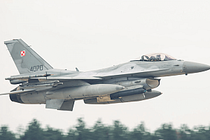 Zážitek na leteckém bojovém simulátoru F-16 Fighting Falcon