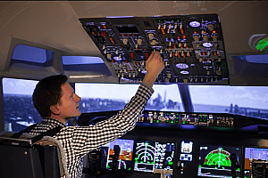 Zalétej si na simulátoru Boeingu 737 a přistaň jako Sully