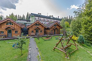 Vysoké Tatry ve srubovém domečku Hotelu Nezábudka *** s polopenzí a wellness