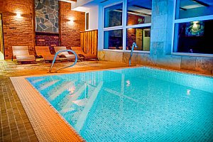 Jeseníky: Relax Centrum Kolštejn *** s obrovským saunovým komplexem, bazénem, slevovou kartou a polopenzí