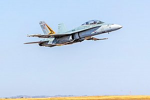 Pilotem na zkoušku Brno: simulátor letu ve stíhačce F/A-18 Hornet po 30 minut