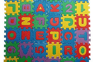 Barevné pěnové puzzle - abeceda a číslice - 5 x 5 cm a poštovné ZDARMA s dodáním do 2 dnů!
