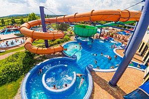 Zážitek: Celodenní vstupenka do Annagora Aquaparku Balatonfüred s 15 tobogány a klouzačkami a 9 bazény