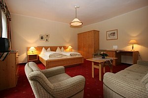 Vysoké Taury: Ferienhotel Alber *** s polopenzí, wellness, slevovou kartou a zapůjčením turistického vybavení