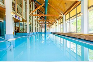 Slovinsko 100 m od Bohinjského jezera: Hotel Jezero **** se snídaní/polopenzí a vstupem do bazénu i sauny